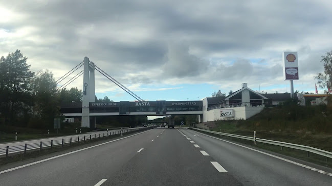 Opinii despre Rasta Nyköpingsbro în Nyköping - Gastronomi och hotellverksamhet