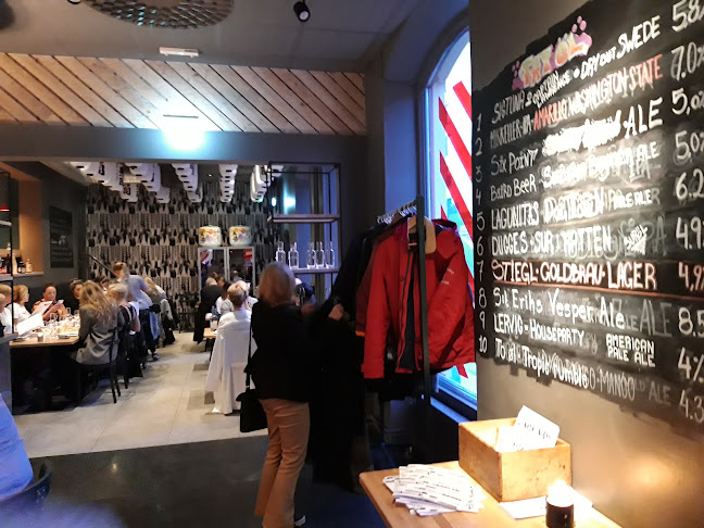 Izakaya Moshi - Gastronomi och hotellverksamhet