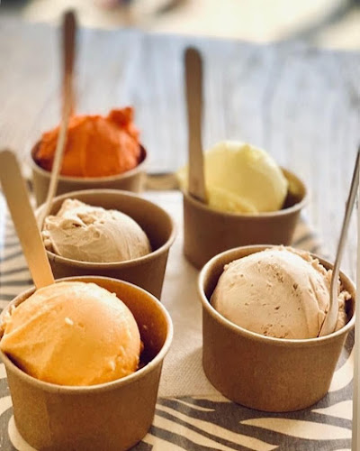 Opinii despre Edsvikens Gelateria/Edge Oxstallet în Stockholm - Gastronomi och hotellverksamhet