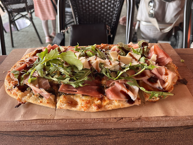 Edsvikens Gelateria/Edge Oxstallet - Gastronomi och hotellverksamhet