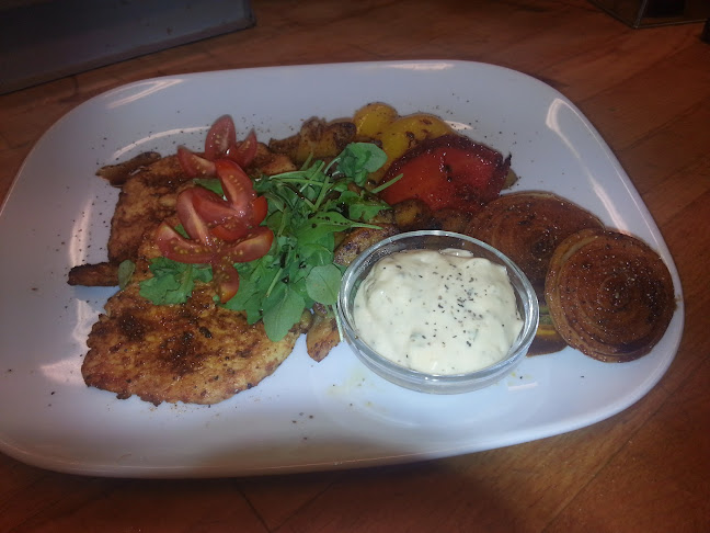 Comments and reviews of Hallsta Restaurang & Sportbar