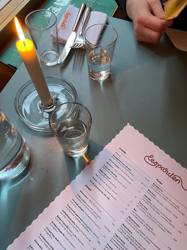 Comentarii opinii despre Bistro Leoparden