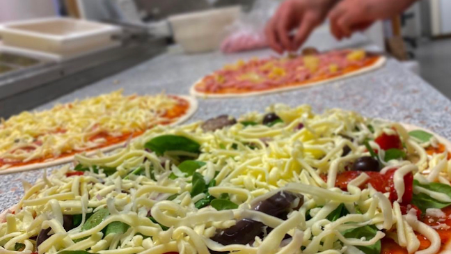 Veniz Pizza Open Times