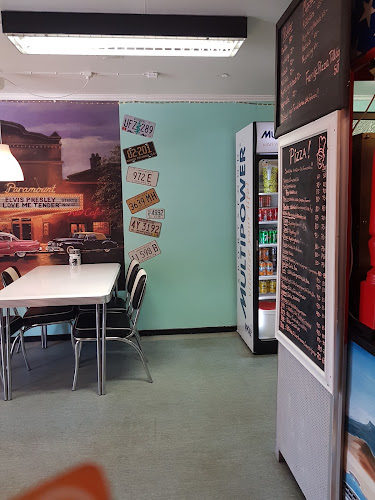 Amerikahuset Bollstabruk - Gastronomi och hotellverksamhet