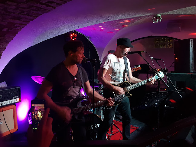 Comentarii opinii despre Stopet Rockbar