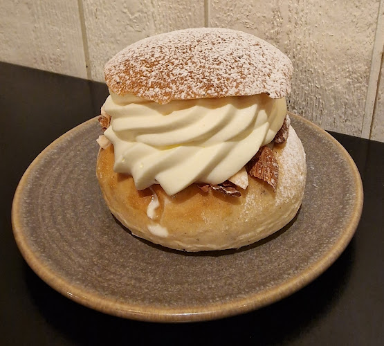 Vallentuna Stenugnsbageri - Gastronomi och hotellverksamhet