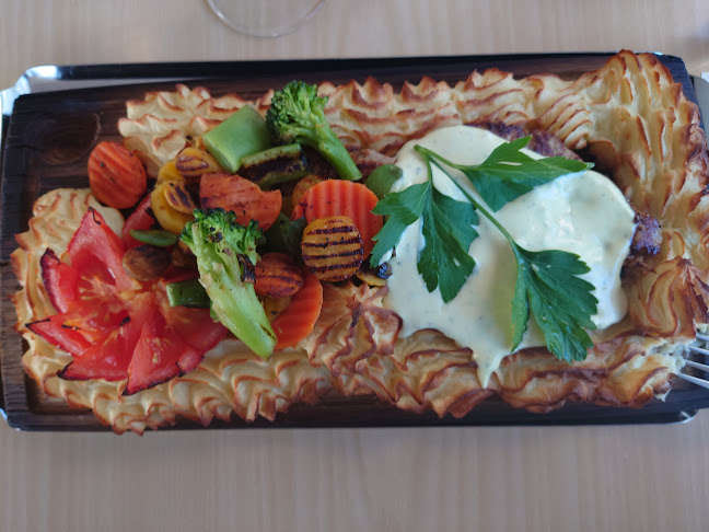 Opinii despre Hallstakrog în Hallstahammar - Gastronomi och hotellverksamhet