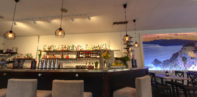Santorini Restaurang & Bar - Gastronomi och hotellverksamhet