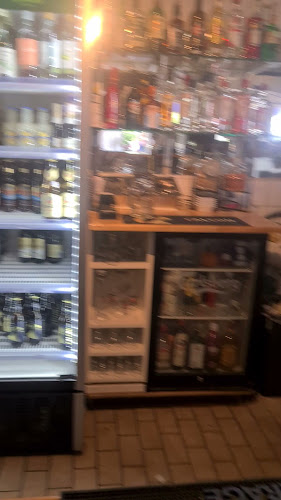 Restaurang & Café Papa Jun - Gastronomi och hotellverksamhet