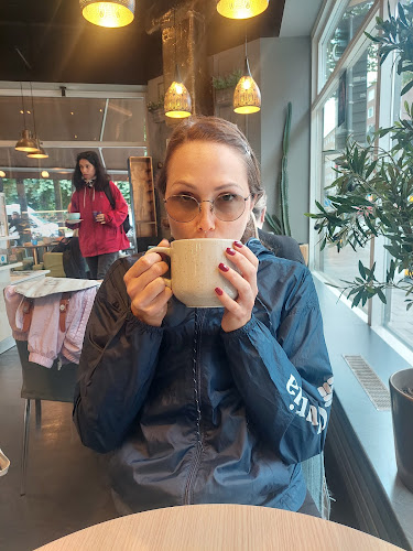 Opinii despre Cafe Hörnan în Stockholm - Gastronomi och hotellverksamhet