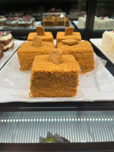 Sweety Café - Gastronomi och hotellverksamhet