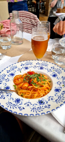 La Piccola Italia - Gastronomi och hotellverksamhet