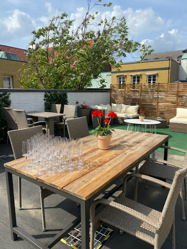 Comentarii opinii despre The Peacock