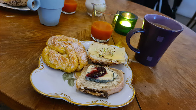 Boställets vedugnsbageri - Gastronomi och hotellverksamhet