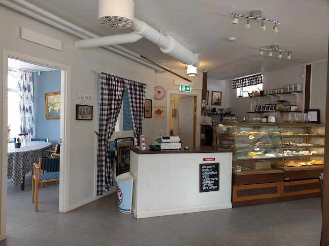 Café Tant Brun - Gastronomi och hotellverksamhet