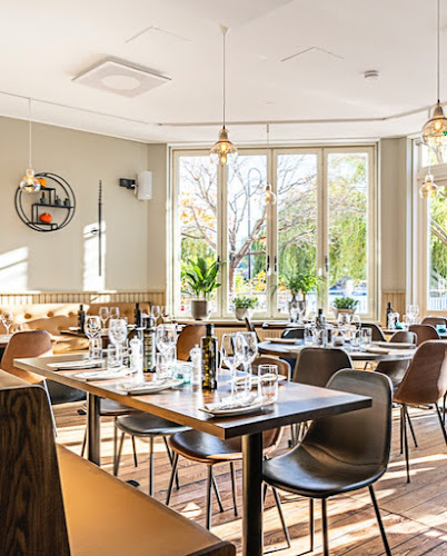 Bryggans kök & bar Open Times