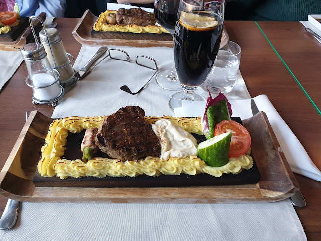 Restaurang Stora Torget - Gastronomi och hotellverksamhet