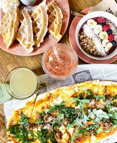 Opinii despre Mocca deli Norrköping în Norrköping - Gastronomi och hotellverksamhet