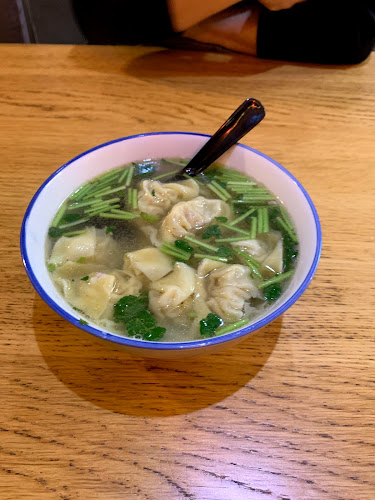 Comentarii opinii despre YiLi Restaurang