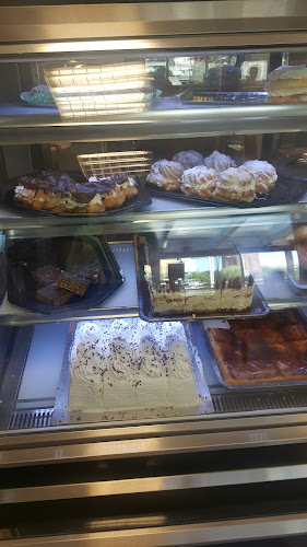 Burek House - Gastronomi och hotellverksamhet