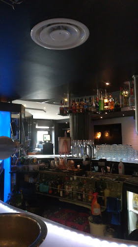 Cazanova Lounge Bar - Gastronomi och hotellverksamhet