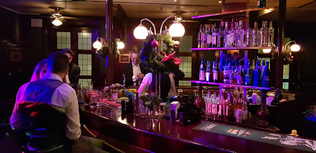 Pickwick Pub - Gastronomi och hotellverksamhet