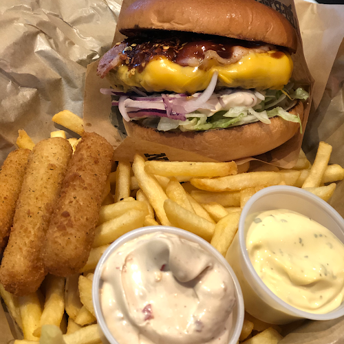 Restaurangkällaren - Gastronomi och hotellverksamhet