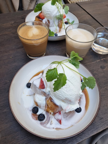 Jungfrugatan 7A, 114 44 Stockholm