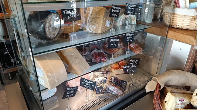 Cicciotto - Gastronomi och hotellverksamhet