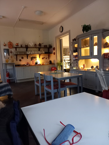 Comentarii opinii despre Västerby Café & Secondhand