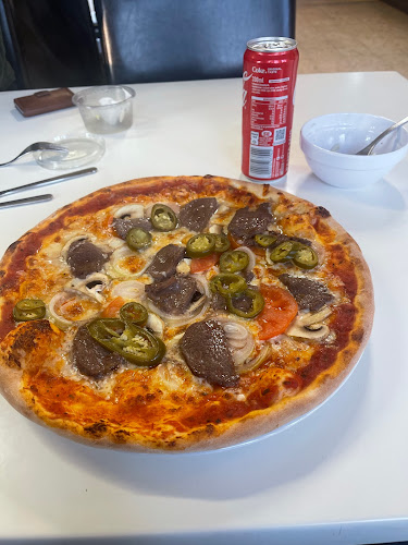 Pizzeria Labamba - Gastronomi och hotellverksamhet
