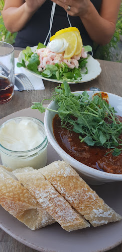 Fru Marias Bak - Gastronomi och hotellverksamhet