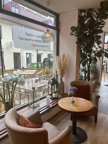 Opinii despre Graffiti Café Ystad în Ystad - Gastronomi och hotellverksamhet