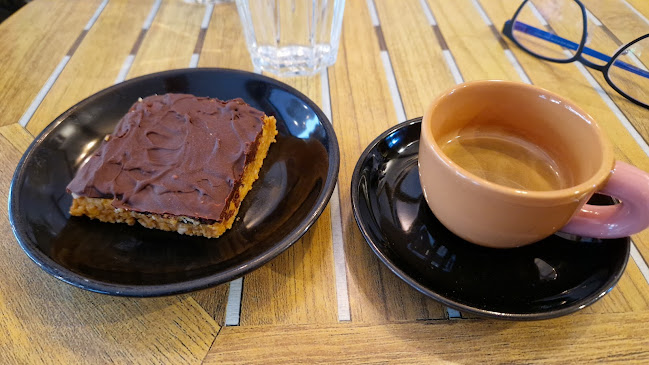 Comments and reviews of Cafe Point