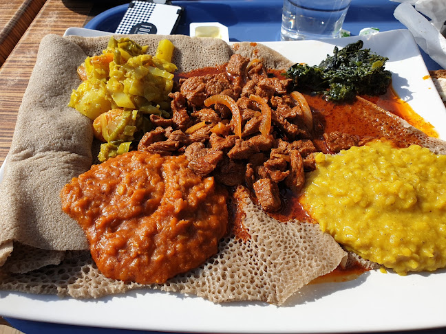 Comentarii opinii despre Hottis Lunch&Cafe HB