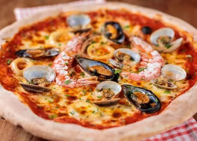 Opinii despre Svamptorgetspizzeria în Uppsala - Gastronomi och hotellverksamhet