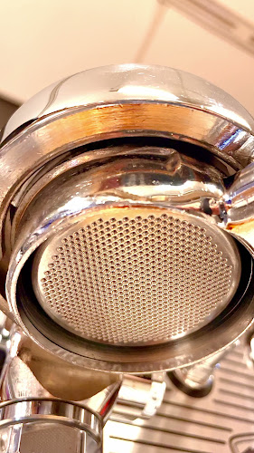 Reviews of Costas Of Sweden "Roastery & Brewbar” in Umeå - Gastronomi och hotellverksamhet