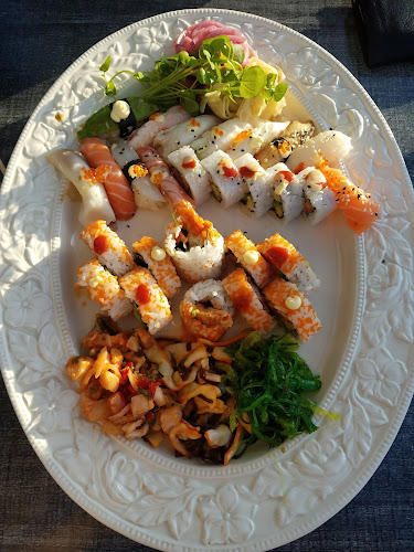 Tezukuri Sushi Open Times