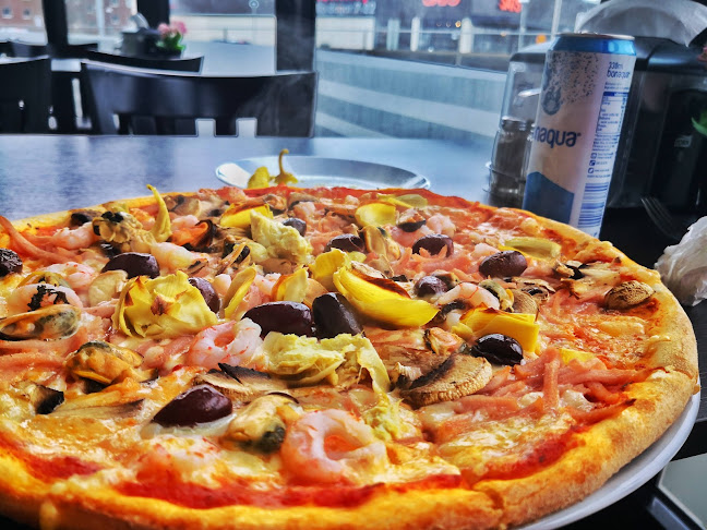 Opinii despre Campino Pizzeria Helsingborg în Helsingborg - Gastronomi och hotellverksamhet