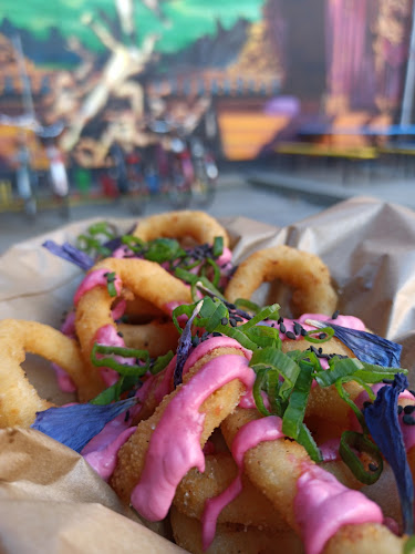 Dynamo Deli - Gastronomi och hotellverksamhet