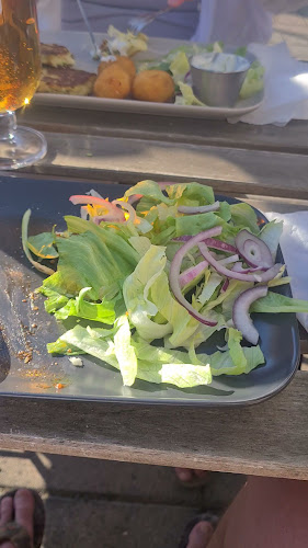 Restaurang & Café Papa Jun - Gastronomi och hotellverksamhet