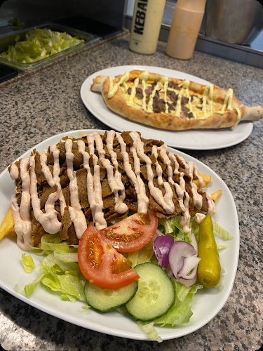 Kebabnekajse Pizzeria Open Times