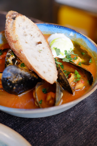 Fiskbar 17 - Gastronomi och hotellverksamhet