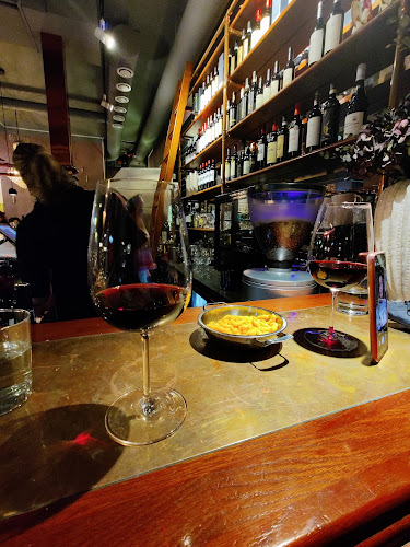 Opinii despre Gallo Vinotek în Linköping - Gastronomi och hotellverksamhet