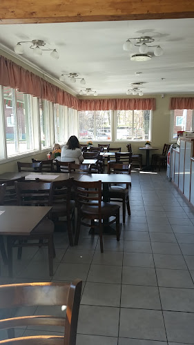 Opinii despre Allé Hamburgarrestaurang în Säffle - Gastronomi och hotellverksamhet