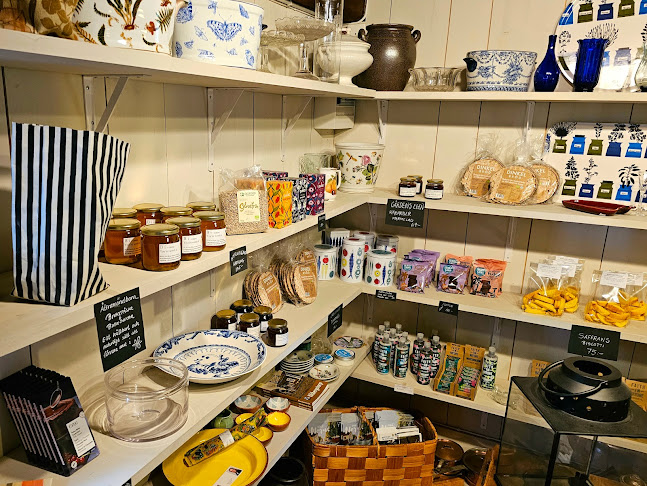 Nora Annas Gårdscafe’ och glamping