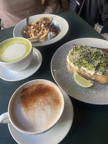 Comments and reviews of Cafè Pom & Flora Vasastan