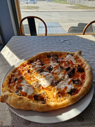 Opinii despre Hassan Pizzeria în Haparanda - Gastronomi och hotellverksamhet