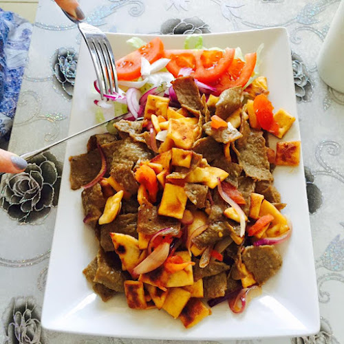 Mozzarella Pizzeria - Gastronomi och hotellverksamhet