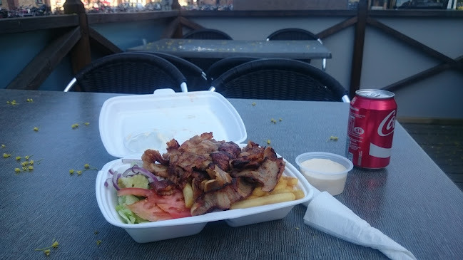 Opinii despre Centralgrillen în Halmstad - Gastronomi och hotellverksamhet